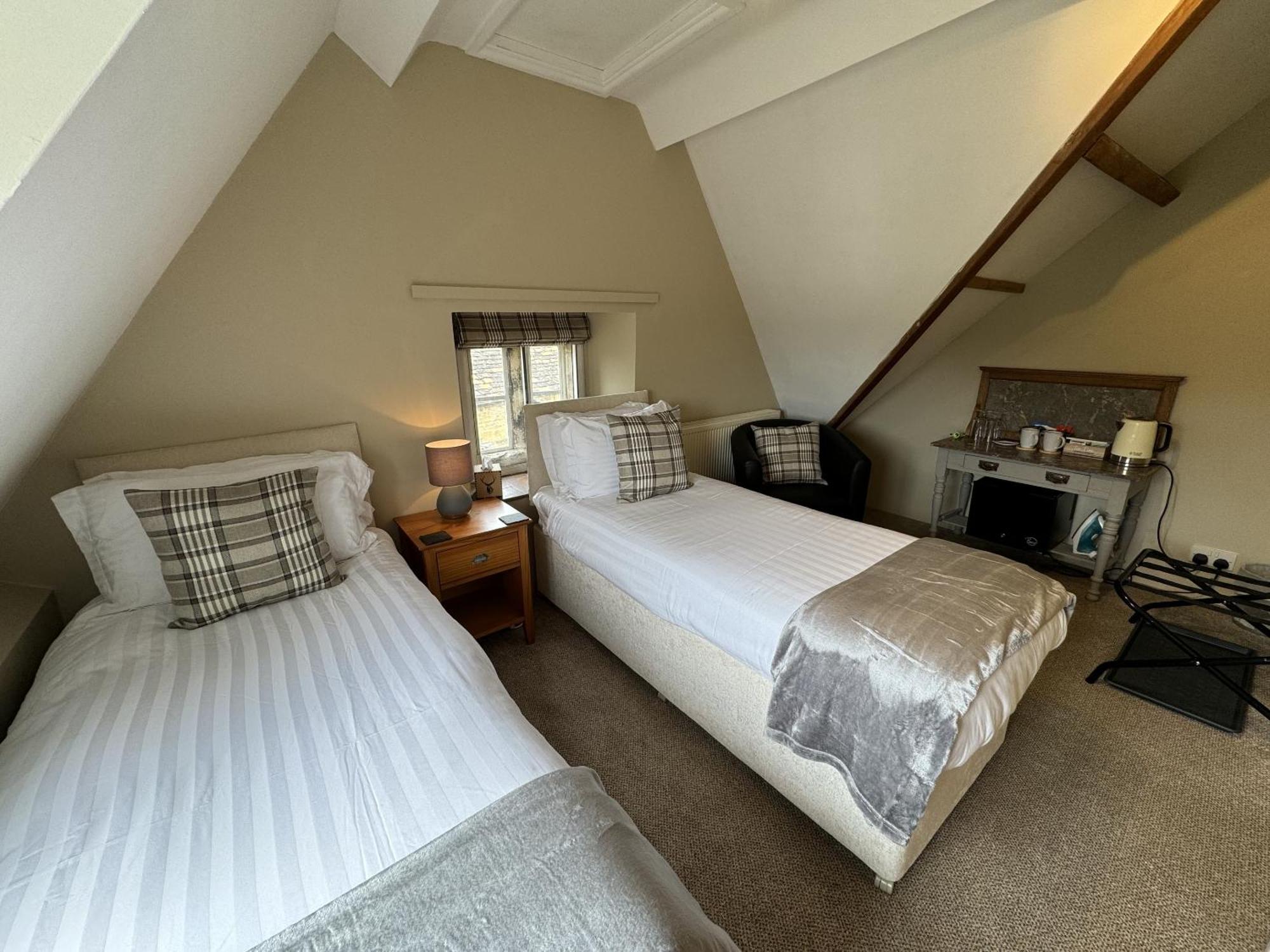 Guiting Guest House Guiting Power Room photo