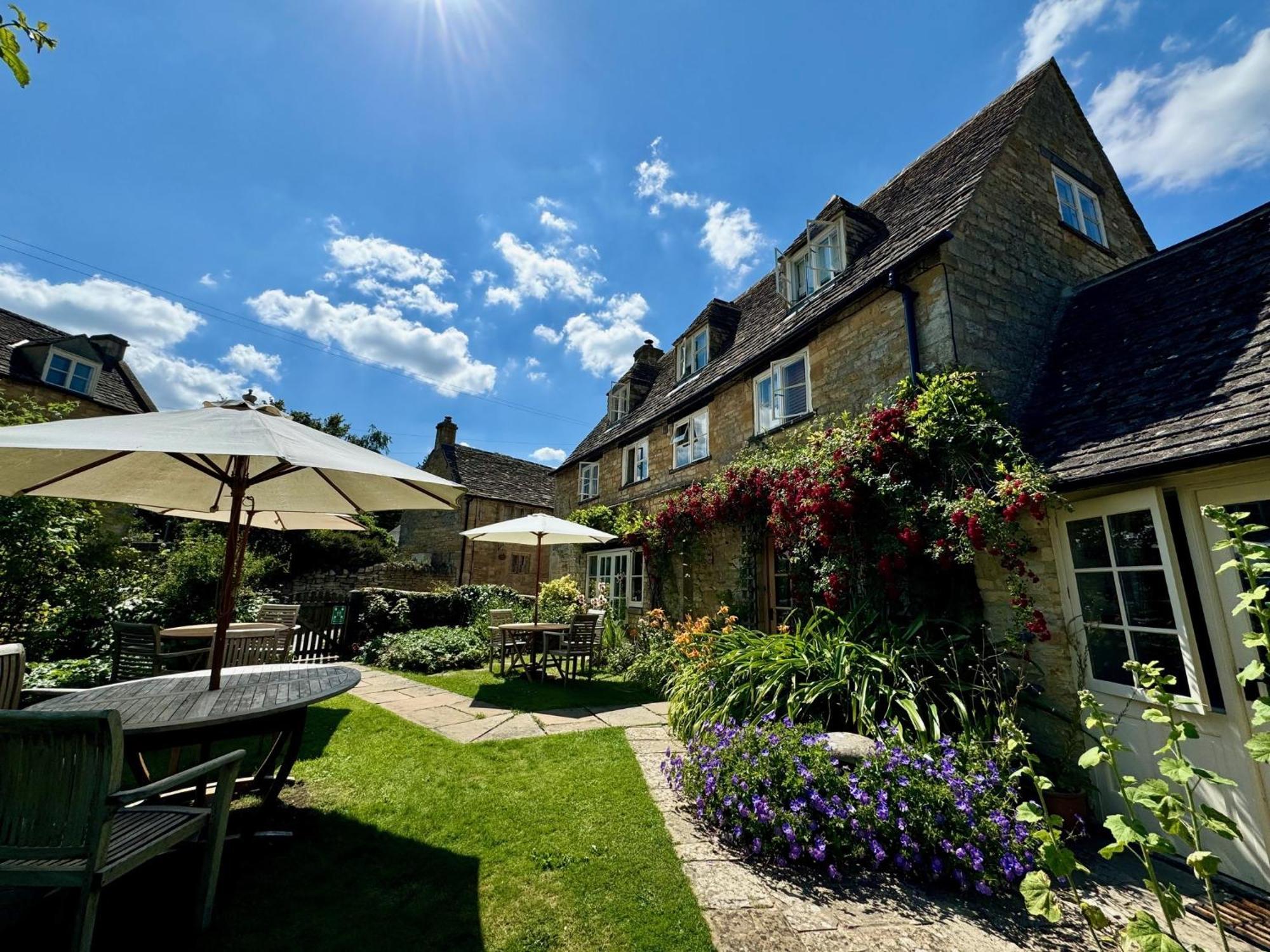 Guiting Guest House Guiting Power Exterior photo